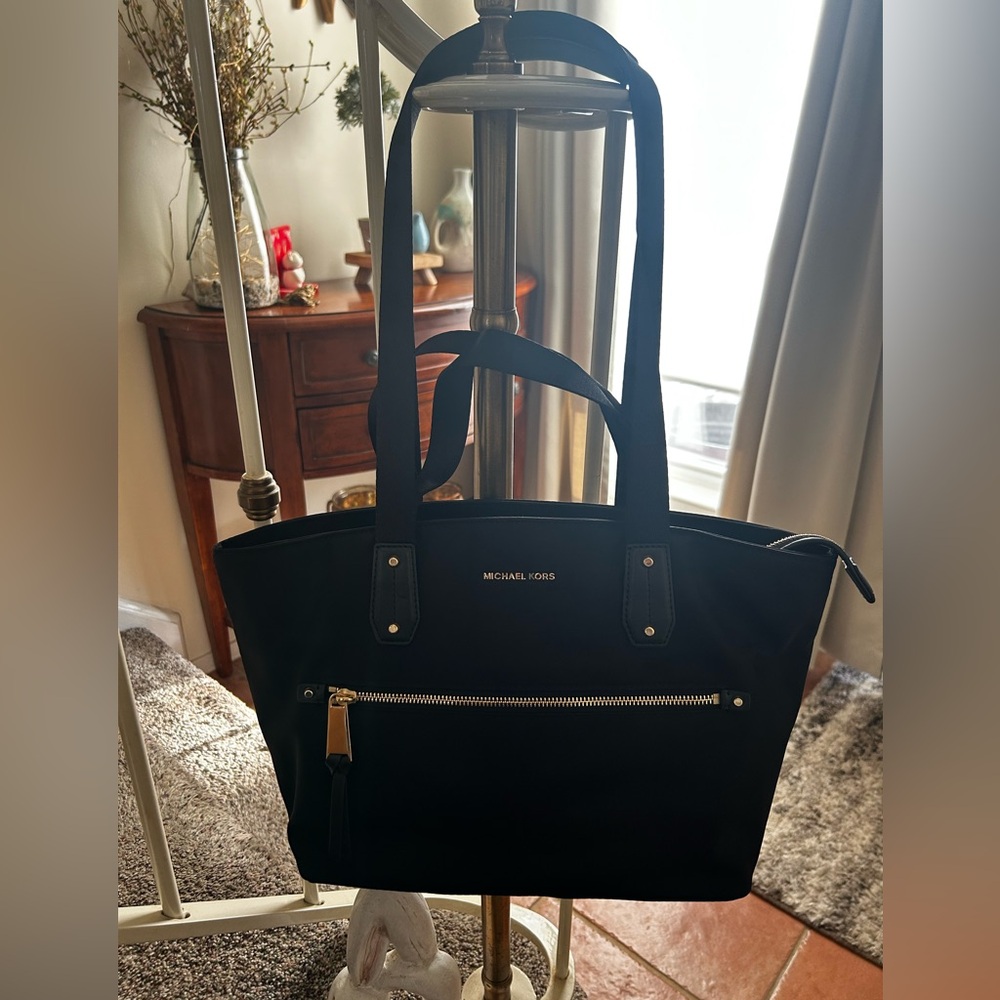 Michael Kors Polly Medium Black Tote Bag